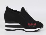 038-102 黑 韩版百搭时尚坡跟女单鞋