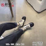 535-002 白黑 时尚潮流马丁靴女【超柔】